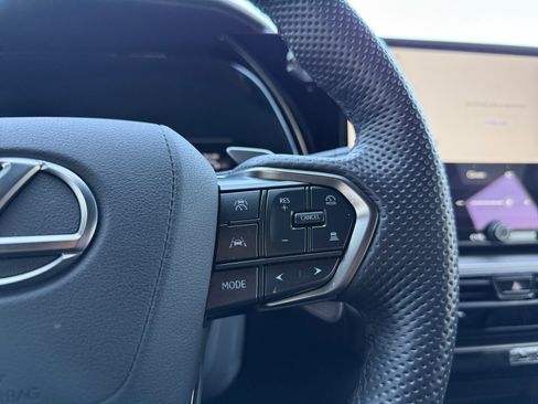Used 2025 Lexus TX 500h AWD w/ Technology Package image 19