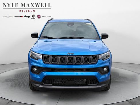 New 2026 Jeep Compass Latitude image 18