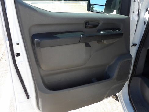 Used 2020 Nissan NV 2500 SV RWD image 6