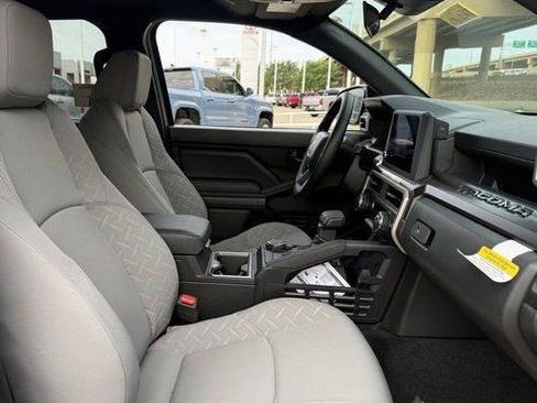 New 2026 Toyota Tacoma SR5 AWD/4WD image 30