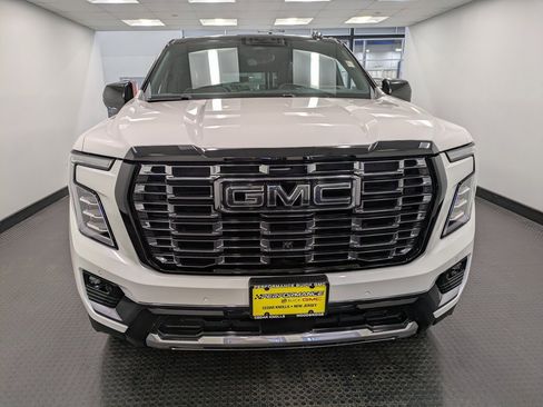 Used 2025 GMC Yukon Denali Ultimate image 2