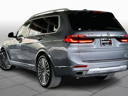 Used 2024 BMW X7 xDrive40i image 11