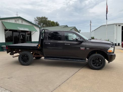 Used 2010 Dodge Ram 2500 Truck ST w/ ST Popular Equipment Group AWD/4WD image 2