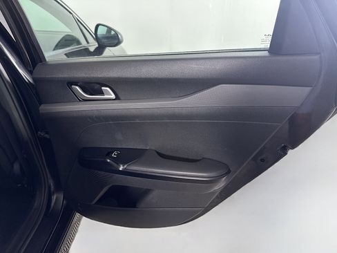 Used 2022 Kia K5 LXS image 28