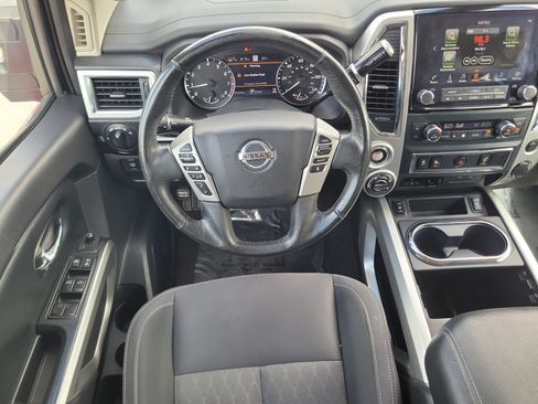 Used 2021 Nissan Titan SV w/ SV Convenience Package AWD/4WD image 17