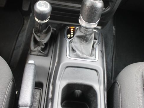 Used 2019 Jeep Wrangler Unlimited Sport S AWD/4WD image 41