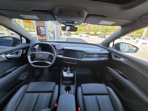 Certified 2023 Audi Q4 e-tron Premium Plus w/ Premium Plus AWD/4WD image 17