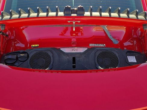 Used 2023 Porsche 911 Carrera 4 w/ Premium Package image 15