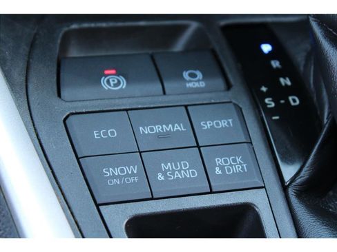 Used 2021 Toyota RAV4 XLE Premium AWD/4WD image 26