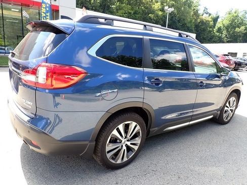 Used 2022 Subaru Ascent Limited w/ Technology Package AWD/4WD image 3