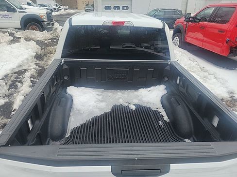 Used 2018 Ford F150 XLT image 9