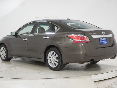 Used 2015 Nissan Altima 2.5 S w/ Power Driver Seat Package FWD image 7