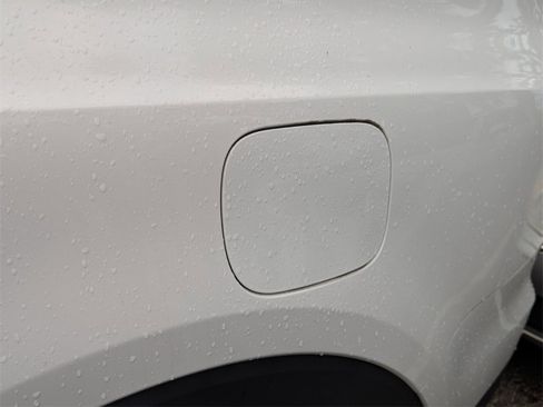 Used 2024 Kia Telluride S image 9