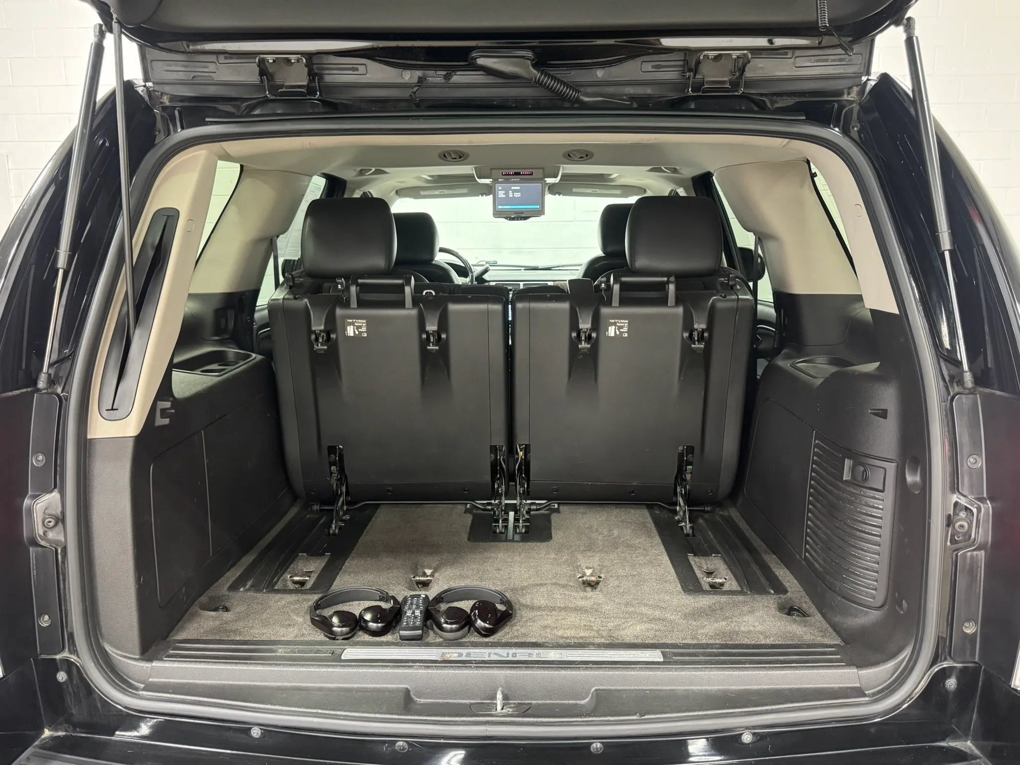 Used 2013 GMC Yukon Denali AWD/4WD image 41