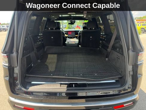 Used 2022 Jeep Grand Wagoneer Series III w/ Rear Seat Video Group 1 AWD/4WD image 32
