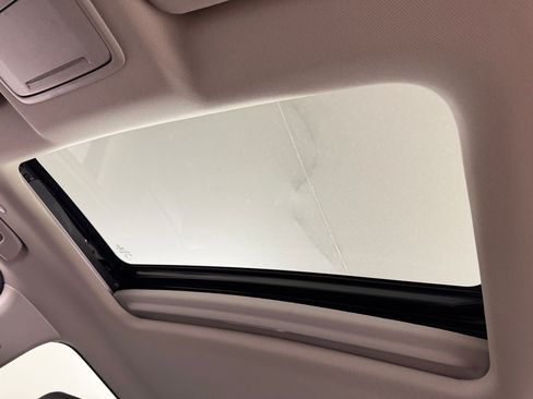 Used 2025 Honda CR-V EX-L image 19