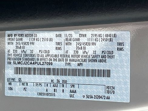 Used 2023 Lincoln Corsair Reserve w/ Equipment Group 201A FWD image 33