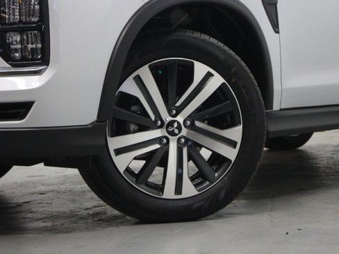 New 2026 Mitsubishi Outlander Sport ES image 3