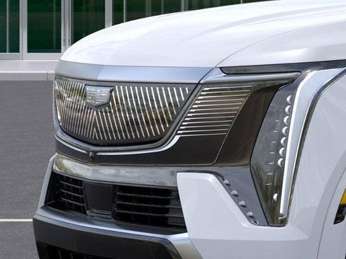 New 2026 Cadillac Escalade IQ Luxury 2 w/ LPO, Radiant Package AWD/4WD image 13