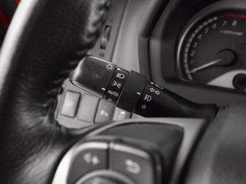 Used 2015 Toyota Venza Limited image 35