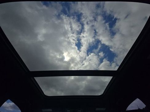 Used 2023 Chevrolet Suburban RST w/ Luxury Package image 43