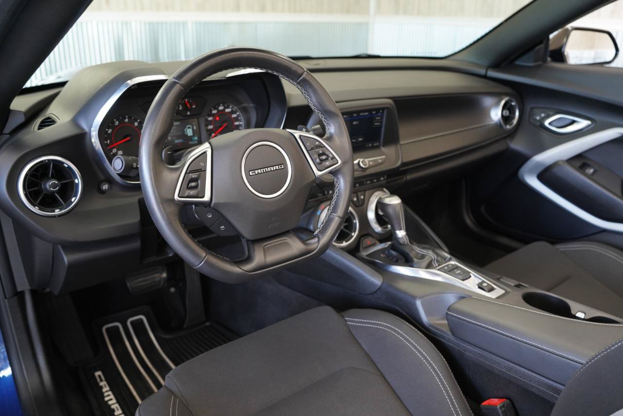 Used 2021 Chevrolet Camaro LT RWD image 15