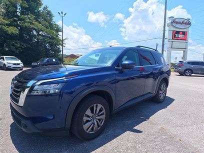 Used 2025 Nissan Pathfinder SV