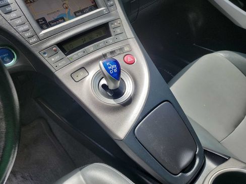 Used 2014 Toyota Prius Four w/ Solar Roof Package FWD image 21