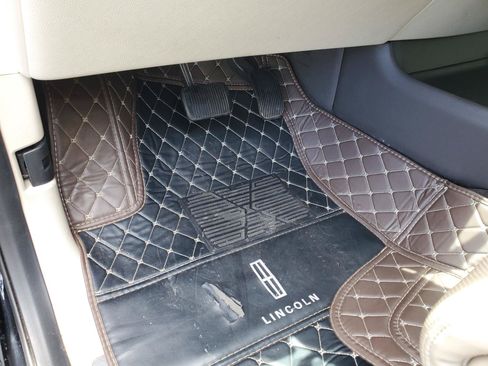 Used 2018 Lincoln Navigator Reserve AWD/4WD image 29