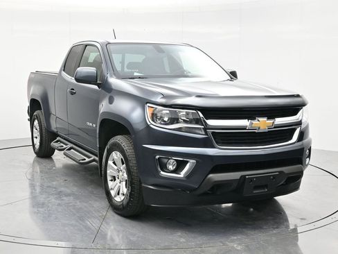 Used 2019 Chevrolet Colorado LT w/ LT Convenience Package image 3