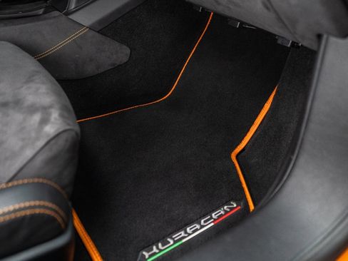 Used 2017 Lamborghini Huracan LP 610-4 AWD/4WD image 49