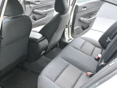 Used 2021 Nissan Altima 2.5 S image 12