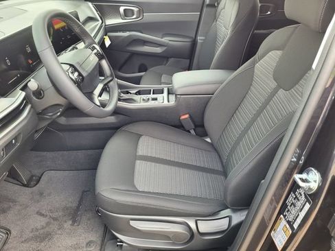 New 2026 Kia Sorento LX FWD image 8