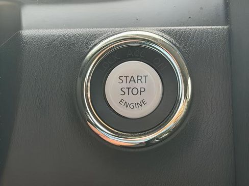 Used 2024 INFINITI QX80 Luxe image 14