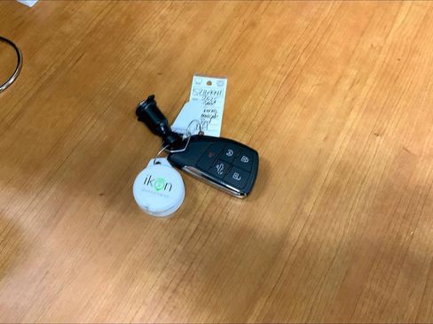 Certified 2025 GMC Sierra 1500 Elevation image 26