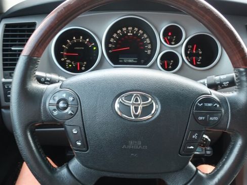Used 2012 Toyota Sequoia Platinum AWD/4WD image 15