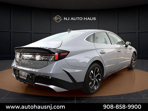 Used 2025 Hyundai Sonata SEL FWD image 15