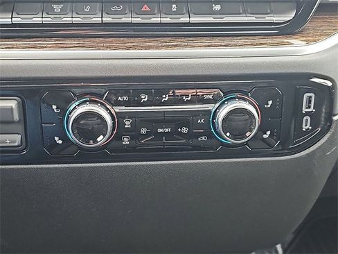 New 2025 GMC Sierra 3500 SLE image 23