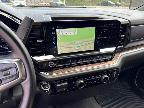 Used 2025 Chevrolet Silverado 2500 LT w/ Convenience Package image 17