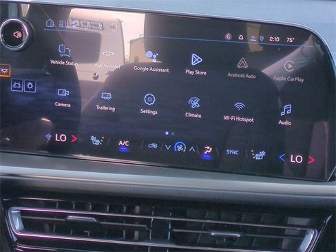 New 2026 Chevrolet Traverse LT w/ Driver Confidence Package image 18