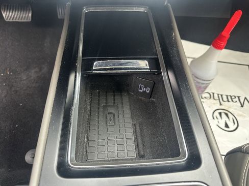 Used 2023 Lincoln Corsair AWD w/ Equipment Group 101A image 18