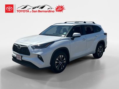 New 2025 Toyota Highlander XLE