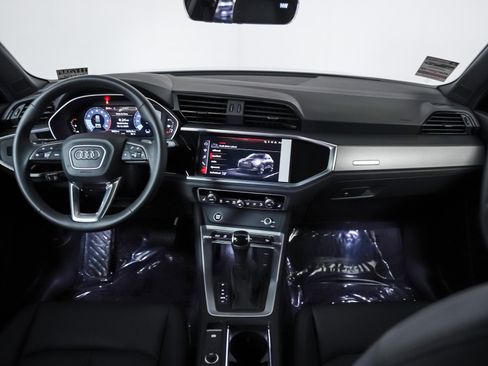 Certified 2024 Audi Q3 2.0T Premium w/ Convenience Package image 10