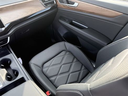 New 2026 Volkswagen Atlas SE image 26