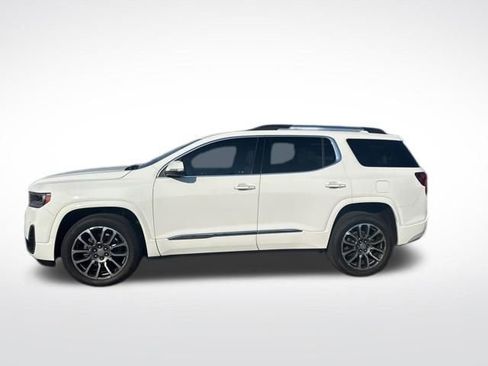 Used 2022 GMC Acadia Denali w/ Denali Ultimate Package FWD image 2