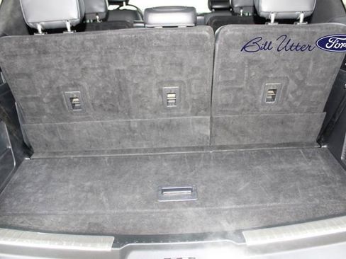 Used 2024 Lincoln Navigator Premiere image 10