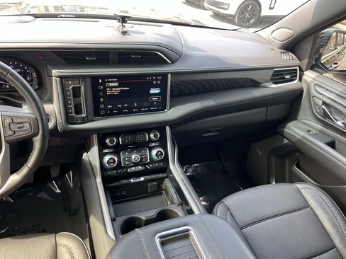 Used 2023 GMC Yukon XL Denali w/ Denali Reserve Package image 15