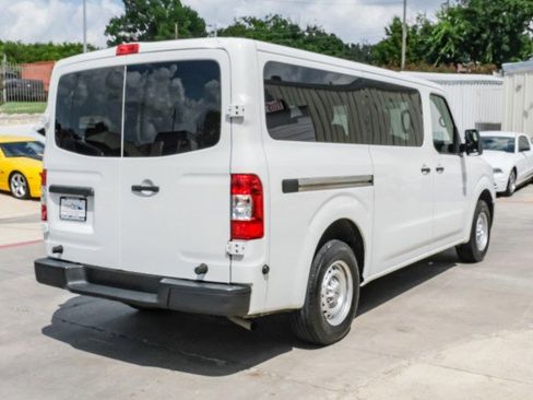 Used 2020 Nissan NV 3500 S image 6