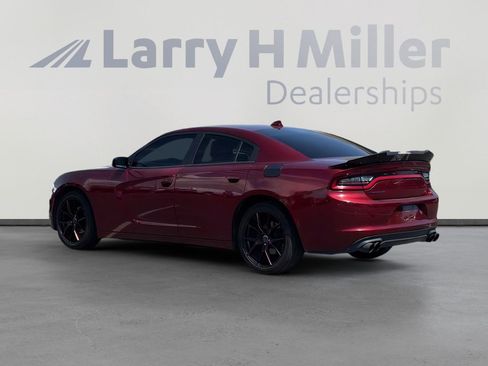 Used 2018 Dodge Charger SXT Plus w/ Navigation & Travel Group RWD image 3