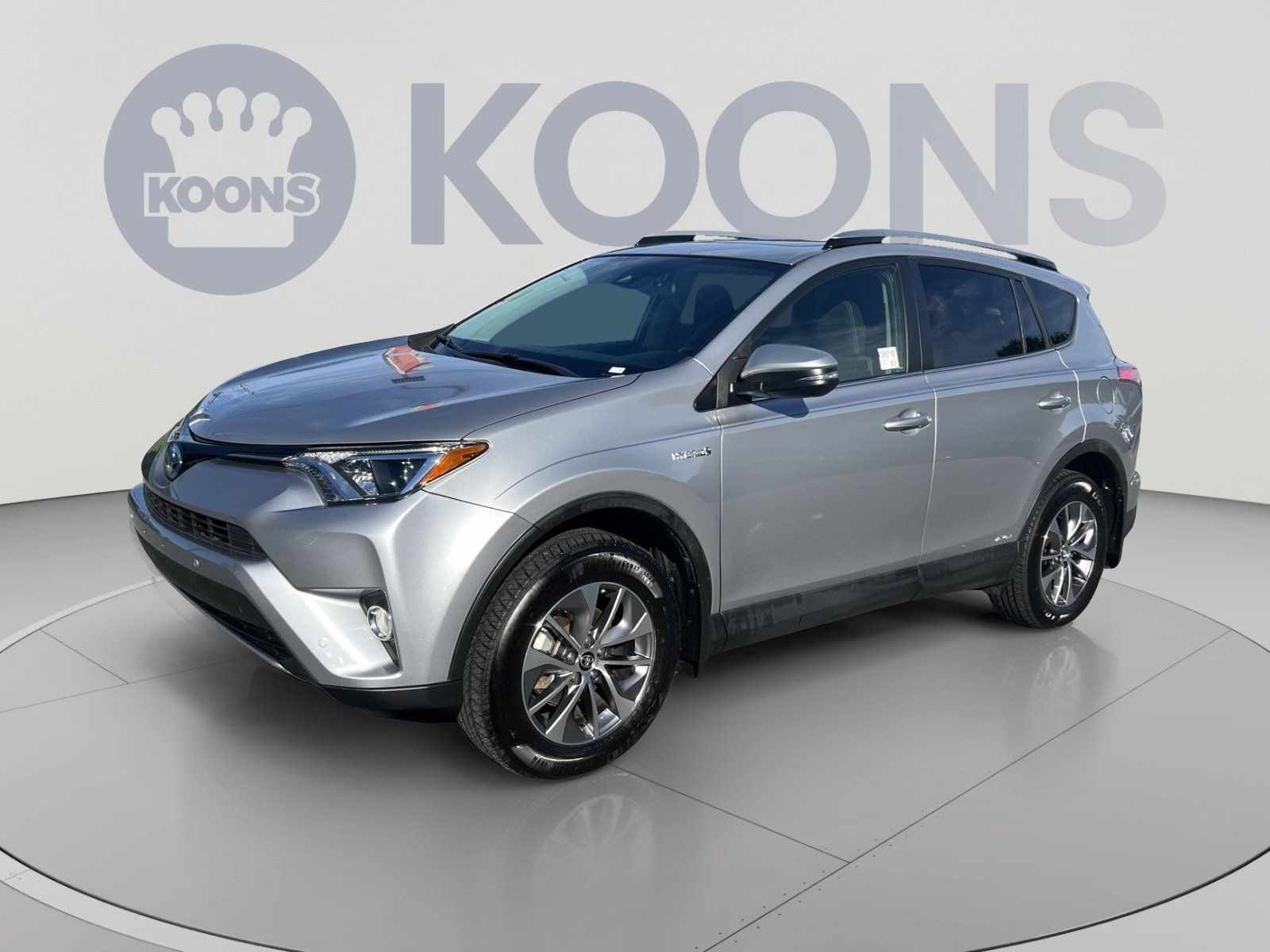 Used 2017 Toyota RAV4 XLE w/ Convenience Package AWD/4WD image 1